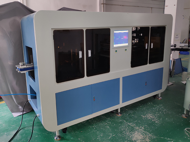 Automatic production line for defect free detection of empty bottles of eye drops